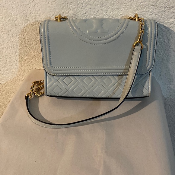 Tory Burch Handbags - Tory Burch SMALL FLEMING CONVERTIBLE SHOULDER BAG